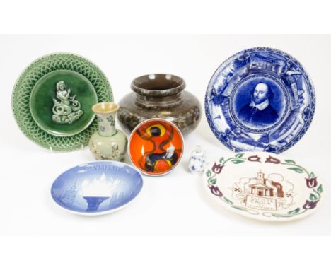 A collection of 20th Century ceramics, including a Doulton Lambeth vase and a Poole bowl (8)