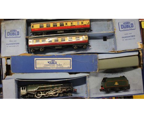 A Marklin, Hornby Dublo, Triang and others 00 and H0 gauge various sets, accessories etc to include a TPO mail van set, a D1 