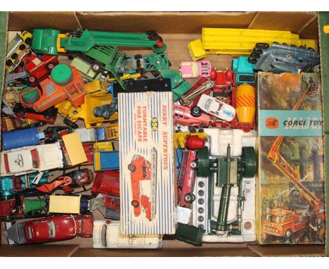 A quantity of mostly loose and playworn various diecast to include Dinky Toys No. 279 Aveling Barfoot diesel roller, Mathcbox