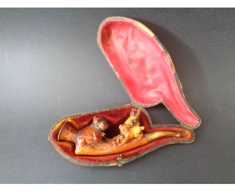 Meerschaum & amber family of pugs pipe