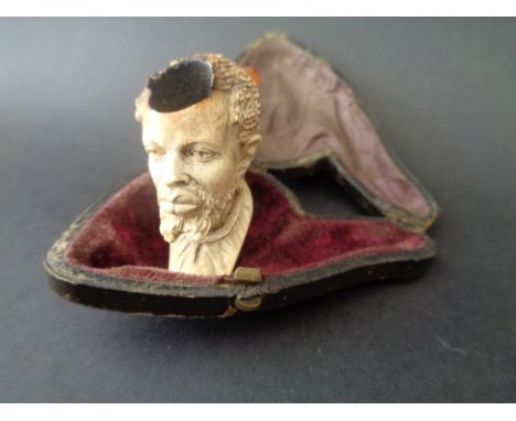 Meerschaum and amber Nubian pipe