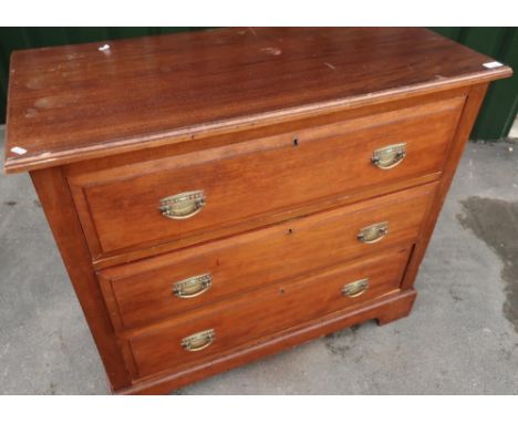 Victorian walnut chest of three drawers with bracket feet (100cm x 48cm x 87cm) 