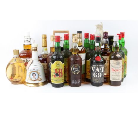 Twenty bottles of various of spirits to include a bottle of Hennessey Very Special Cognac, along with a bottle of port (20)