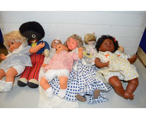 MIXED LOT:  20TH CENTURY DOLLS MAINLY CELLULOID AND PLASTIC TO INCLUDE A CABBAGE PATCH DOLL