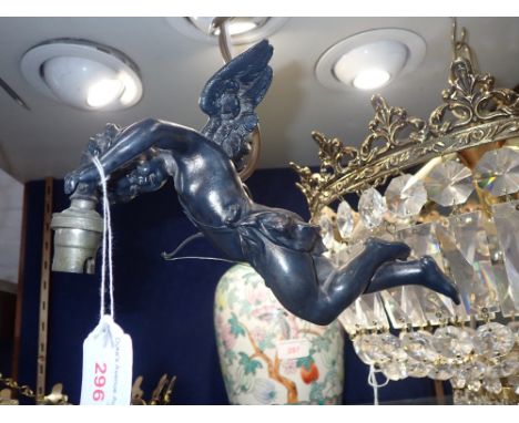 AN EDWARDIAN SILVER PLATED CHERUB HANGING LAMP 23.5cm long