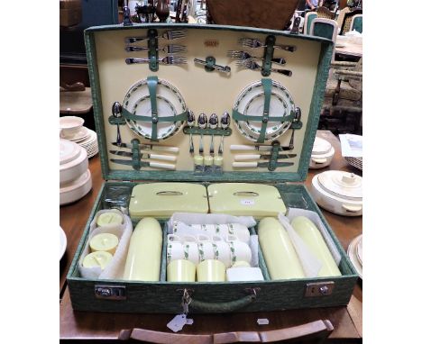A 1950S SIRRAM PICNIC SET