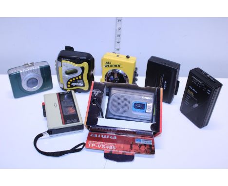 A selection of vintage cassette players including Walkman's etc (untested) 