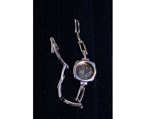 A vintage 9ct gold watch body and strap 6.03g 