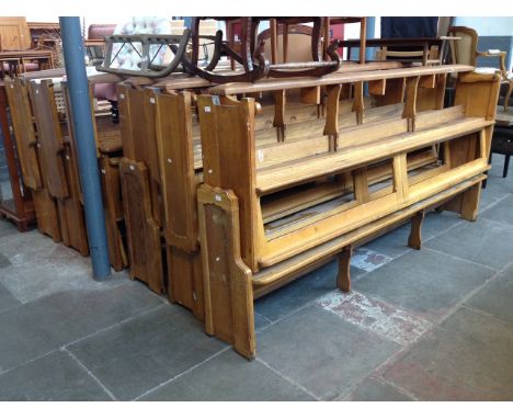 LIGHT OAK CHURCH PEW. L272CM