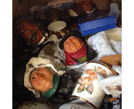 BOX OF POTTERY AND ORNAMENTS        K