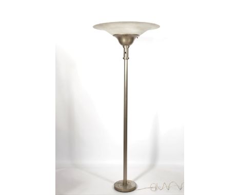 Large Art Deco 1930 lampPeriod: XXth - 20th centurySizes: H = 1670 mm / Diametre Vasque: 710 mmWeight (K): 11,2kg