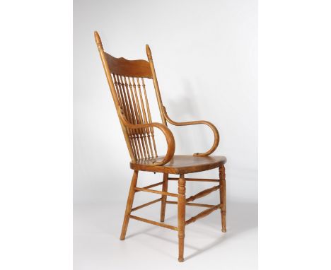 Art and Craft English armchairPeriod: XXth - 20th centurySizes: H =1160mm L =530mmWeight (K): 7kg
