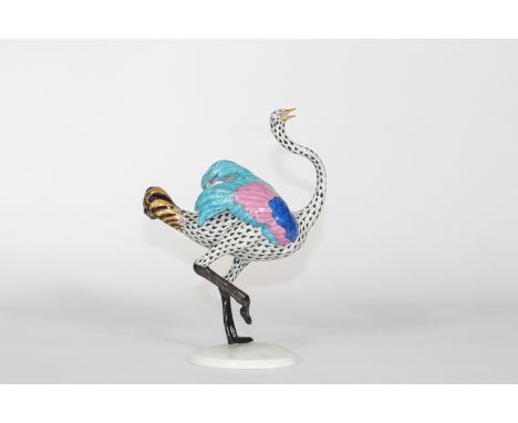 Herend Porcelain Ostrich. Period XXth centuryPeriod: XXth - 20th centurySizes: H=260mm L=190mmWeight (K): 0,63kgAuthor / arti