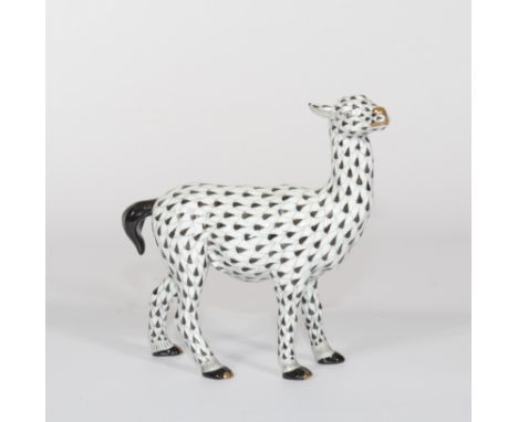 Herend Lama porcelain. Period XXth centuryPeriod: XXth - 20th centurySizes: H=130mm L=140mmWeight (K): 0,167kgAuthor / artist