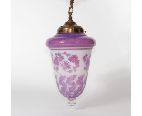 Saint Louis pendant light with acid floral decorationPeriod: XXth - 20th centurySizes: H=470mm D=200mmWeight (K): 1,1kg