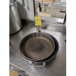 (2) skillets, 16 and 14 in.