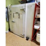General 8 ft x 8 ft walk-in cooler