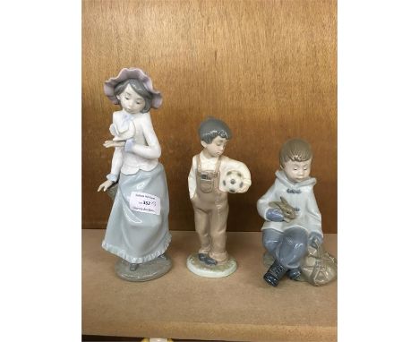 3 Nao Figurines