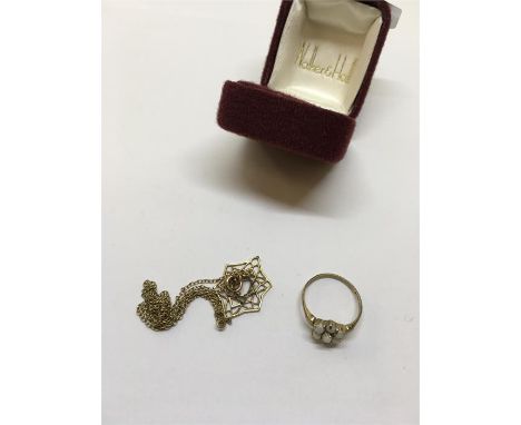 9ct Gold items includes Opal ring 3.2g