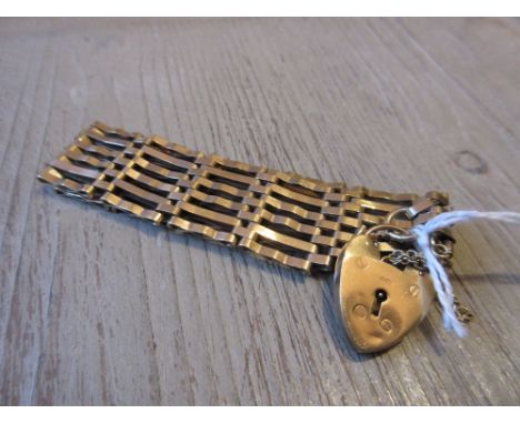 9ct Gold gate bracelet with padlock clasp 