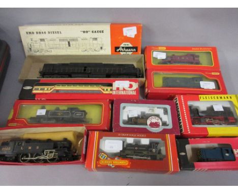 G & R Wrenn Ltd. diecast metal 00 gauge model 2-6-4 engine in box and eight other various later Hornby etc. 00 gauge locomoti