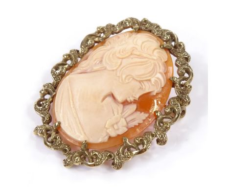 A relief carved cameo shell panel brooch (in 9ct pierced foliate frame), along with a quantity of silver and other costume je