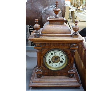 A mahogany-cased 2-train mantel clock, height 16.5" 