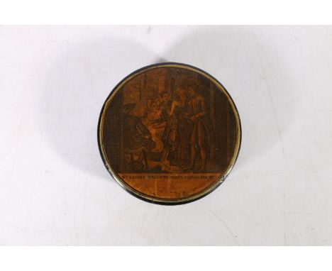 Antique circular snuff box with penwork scene to the top surface, 'Wi Kindly Welcome Jenny Brings Him Ben', 9cm diameter. Som