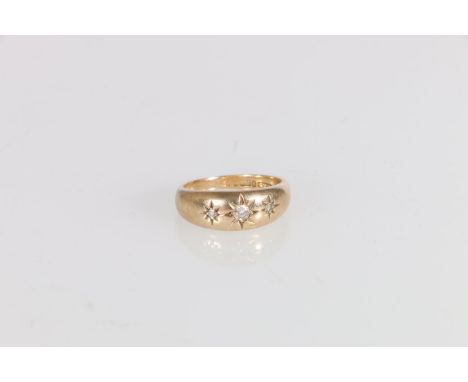 9ct gold diamond three stone ring, size K, 4.2g. 