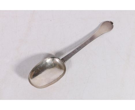 Antique William and Mary silver trefid spoon, the bowl with rat tail to the reverse, monogrammed H to the reverse, by Lawrenc