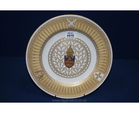 A Spode limited edition Plate No. 176 to commemorate the 900th anniversary of Lincoln cathedral, 10 1/2''  diameter.