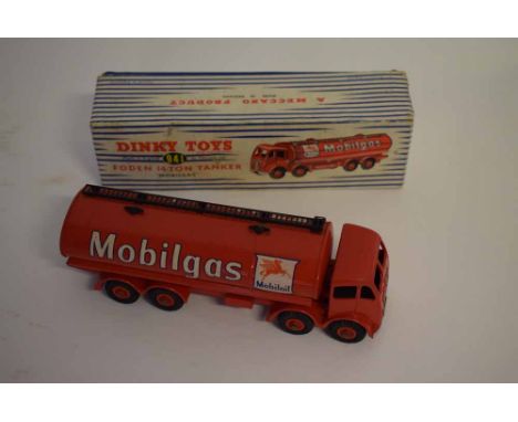 Boxed Dinky Toy Foden 14tonne tanker for Mobilgas, model number 941 