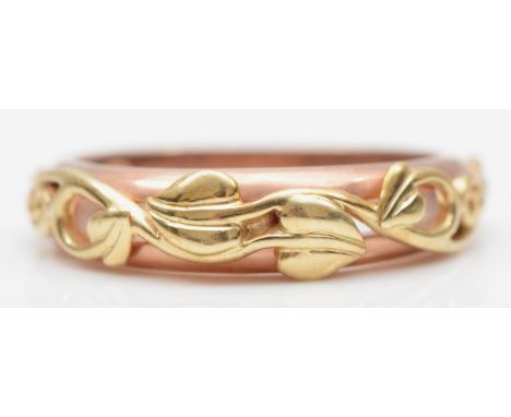 Clogau, a Welsh 9ct two colour gold ivy leaf ring, M, 3.2gm 