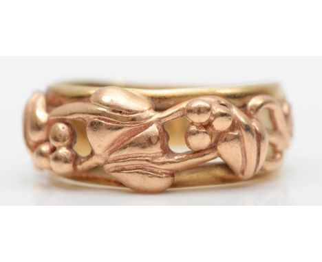 Clogau, a Welsh 9ct rose gold ivy leaf ring, J, 3.6gm 