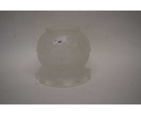 Green glass oil lamp shade with applied floral decoration, 18cm high