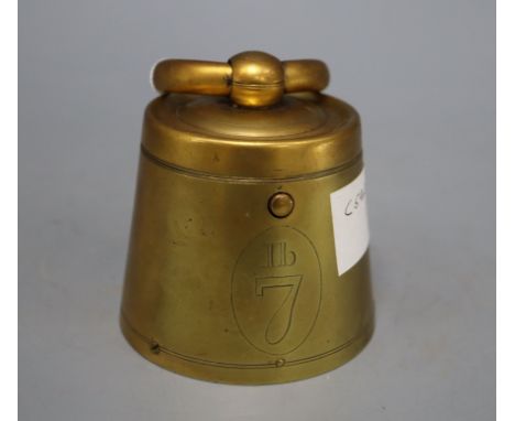 A Victorian gilt brass '7lb' novelty inkwell, height 9cm handle down