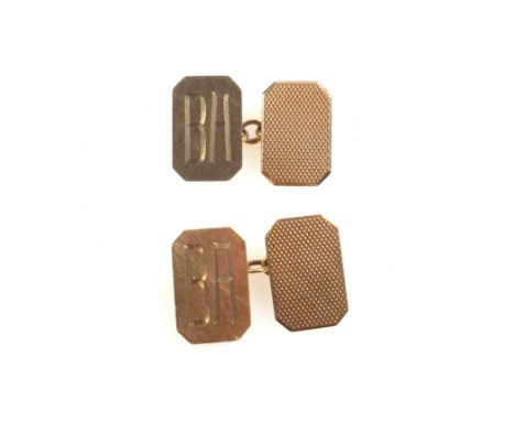 Pair of 9ct gold octagonal cufflinks, each initialled "BA" and with engine turned decoration, by PP Ltd, Birmingham 1948, 6.6