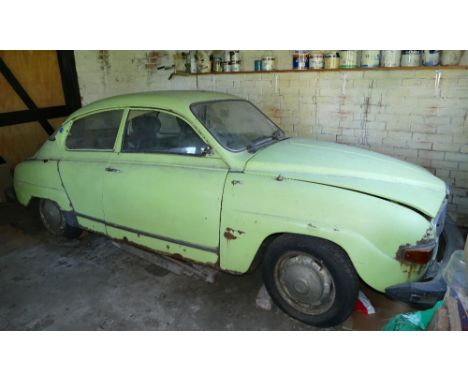 1975 Saab 96L, 1,498 cc. Registration number LSD 477P. Chassis number 96760000427. Engine number 360236. The Saab 96 was manu