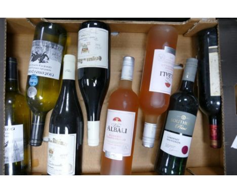 A collection of vintage wines to include Tintern Parva Welsh Wine, Grignan-les-Adhémar cuvée traditionnelle, Vina Albali Rosa