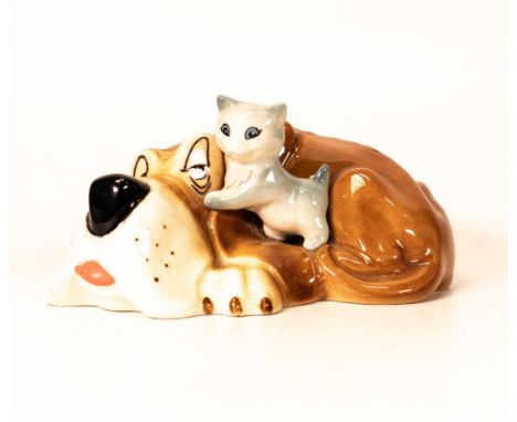 Hornsea Small model of comical dog &amp; cat 