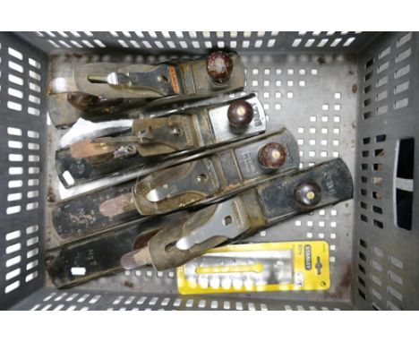 A collection of Vintage Stanley Bailey Wood working joiners planes including No 7 , No 6 , No 5.5 &amp; No 5 