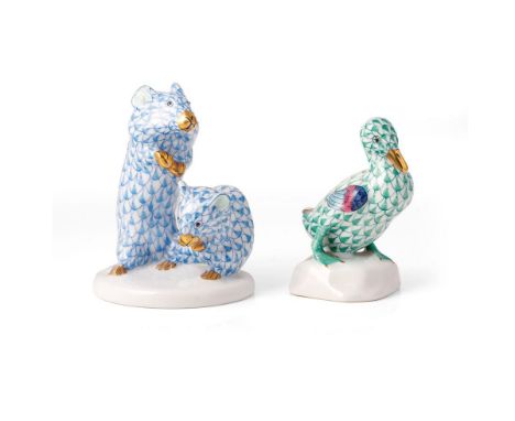 Herend pottery (Hungary) figure of a small Duck, pattern 5022, 11cm high, in green fishnet/fish scale decoration, together wi