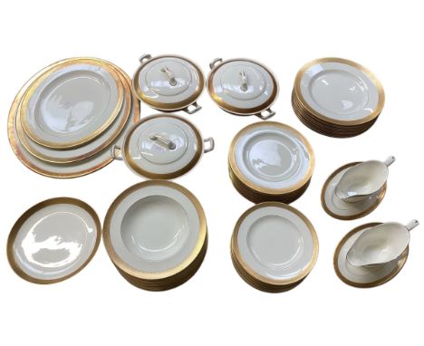 A part dinner service 1963 Royal Worcester DURHAM, cream and gilt  edging. Some wear to gilt edge, see all photos.