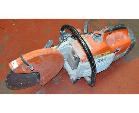 POLICE: A STIHL T5 400 CIRCULAR SAW [NO RESERVE] [VAT ON HAMMER PRICE]
