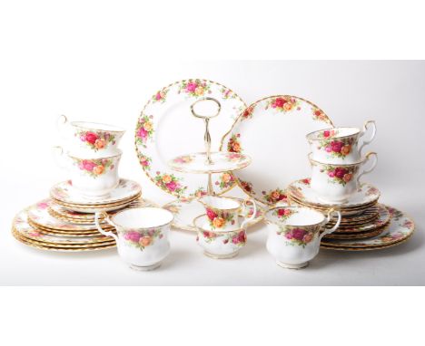 Royal Albert - Late 20th century Old Country Roses bone china part tea service. Comprised of six teacups, six saucers, six sm