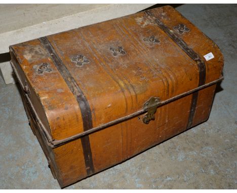 Tin trunk