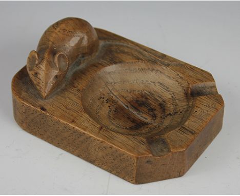 A Robert 'Mouseman' Thompson carved oak ash tray, 10cm