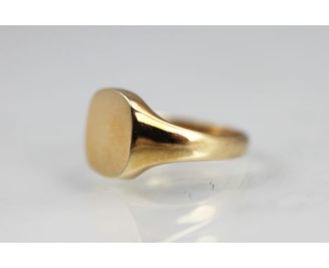 A 9ct yellow gold signet ring, not engraved, size I, weight 3.1gms 