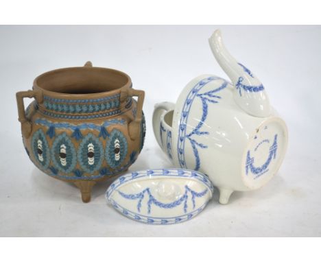 A Victorian Doulton Lambeth silicone ware tyg, 13.5 cm high, to/w a Wedgwood Patent S.Y.P. teapot (2)   Condition Report  DL 