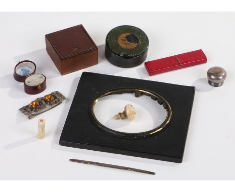 Mixed works of art to include a 19th Century metal snuff box, the lid with floral motif, a small mahogany box with sliding li